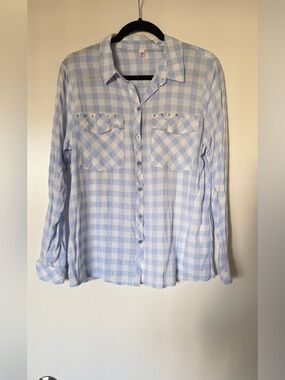 Women’s Light Blue Gingham Button-Down Shirt with Studded Pockets